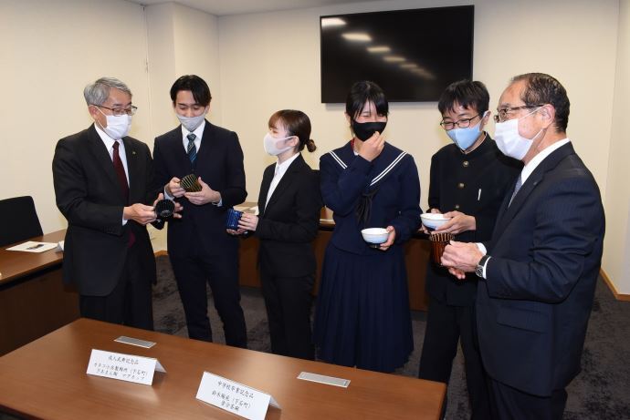 写真:記念品選定報告会