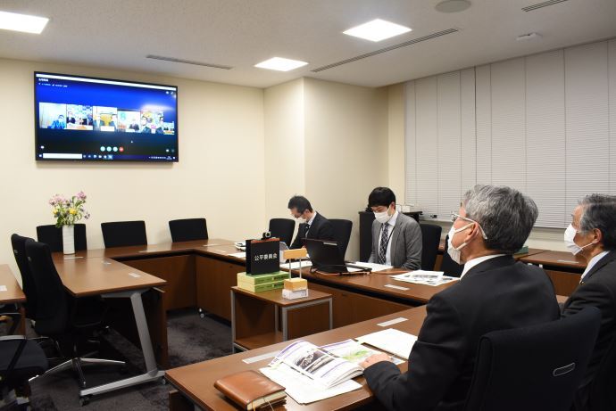 写真:オンライン会議の様子1