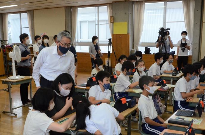 写真:電子図書館の様子