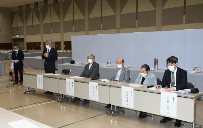 写真:審査結果発表会