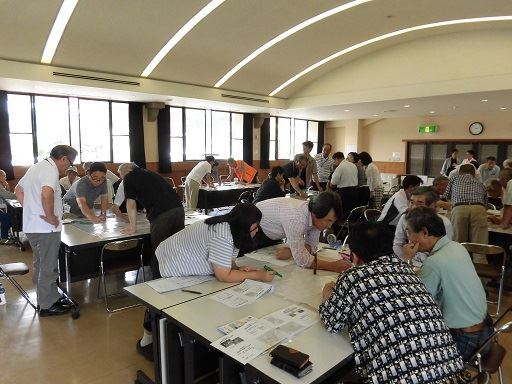 写真:災害図上訓練(DIG)1