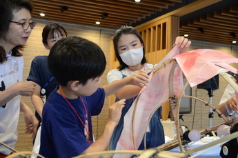 写真:あんどん作り