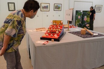 写真:余技作品展