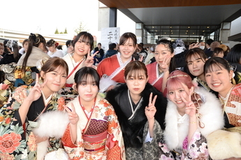 写真:20歳を祝う会