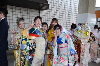 写真:20歳を祝う会
