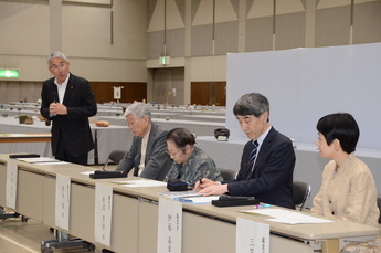 写真:現代茶陶展審査会