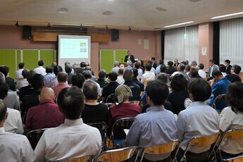 写真:市政報告会