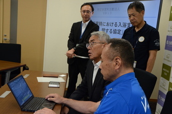 写真:協定締結式