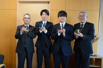 写真:二十歳を祝う会実行委員