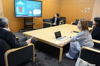 写真:ママズカフェ環境大臣賞受賞報告