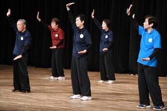はなの木大学クラブ発表会